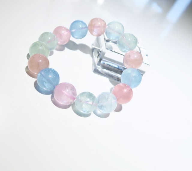 BA0049　【稀少・大玉】　ミックスベリルAAA　１４．５ｍｍ　ブレスレット