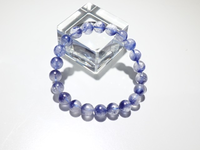 デュモルチェライトインクォーツ