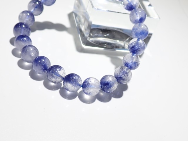 デュモルチェライトインクォーツ