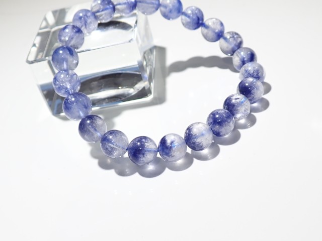 デュモルチェライトインクォーツ