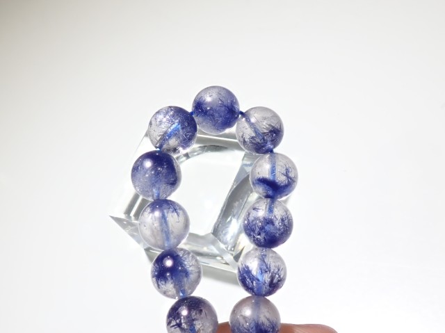 デュモルチェライトインクォーツ