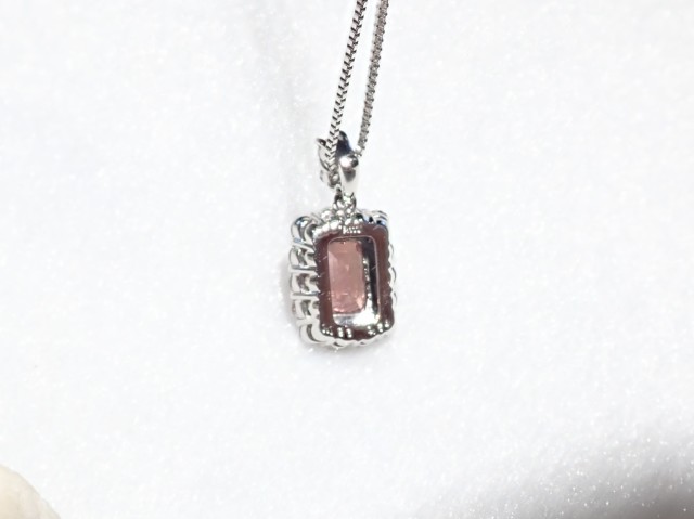 パパラチャ・サファイア