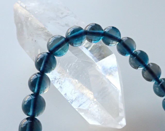 ロンドンブルートパーズ