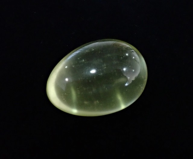 リビアングラス