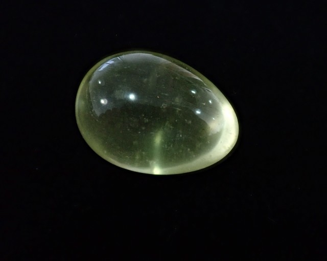 リビアングラス