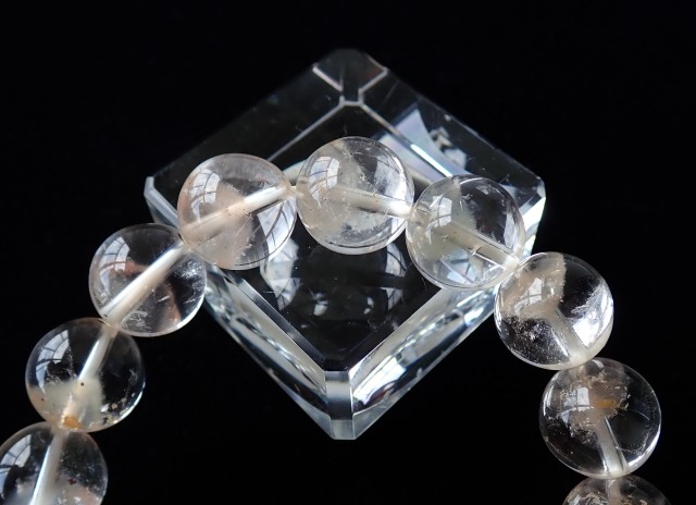 AB2336 【限定価格】 ☆プレミアム☆ クォーツインクォーツ（貫入水晶 