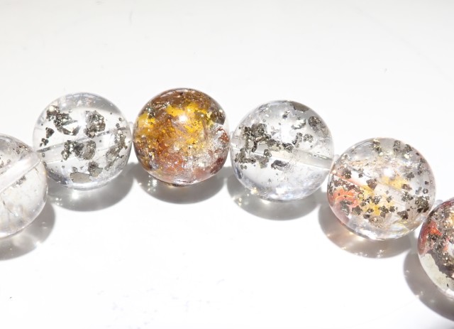 パイライトインクォーツ