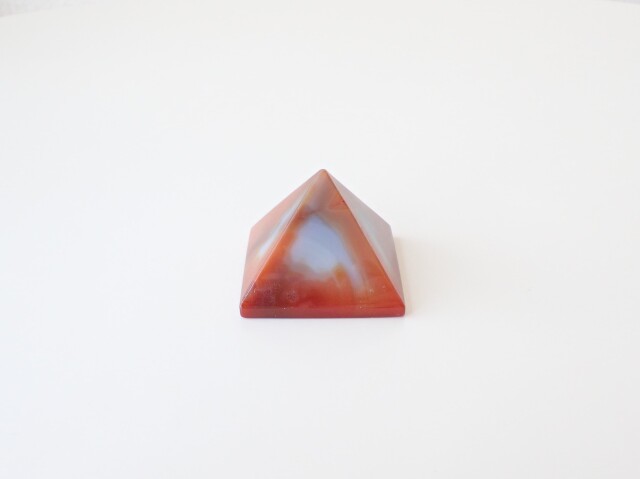 カーネリアンピラミッド
