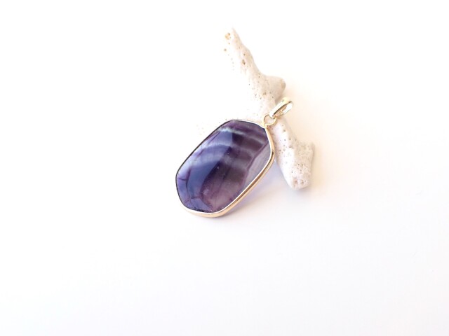 フローライトペンダントトップ