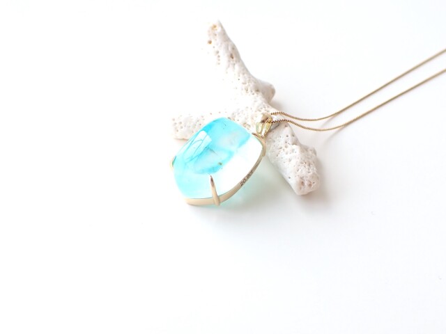 アホイトインクォーツペンダントトップ