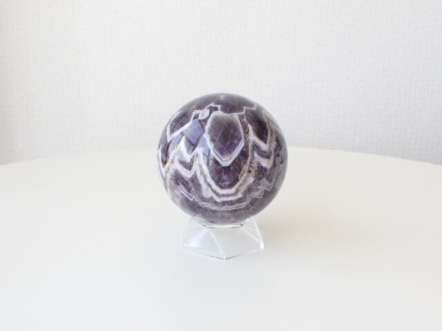アメジスト　スフィア　玉　③　クォーツ 楽天市場】アメジスト ジオード球 ブラジル産 木製台付き 球 丸