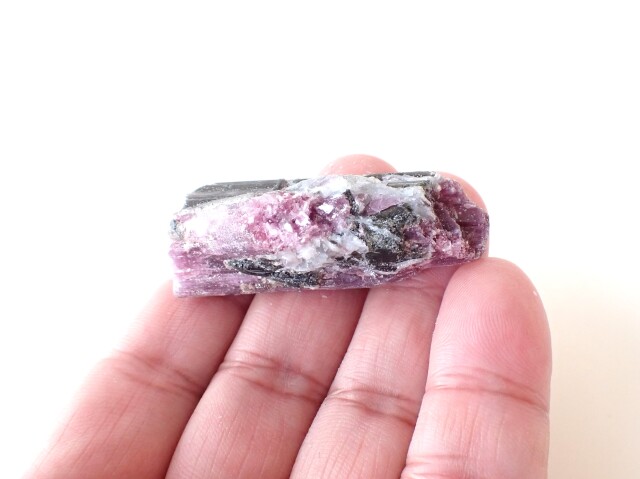 トルマリン仮晶