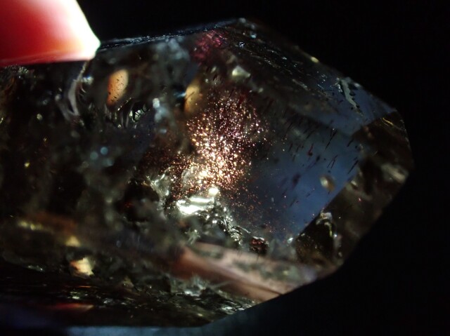 ピンクファイアークォーツ