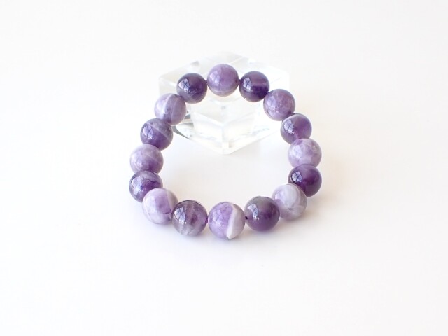 シェブロンアメジストブレスレット