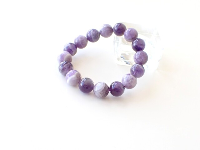 シェブロンアメジストブレスレット