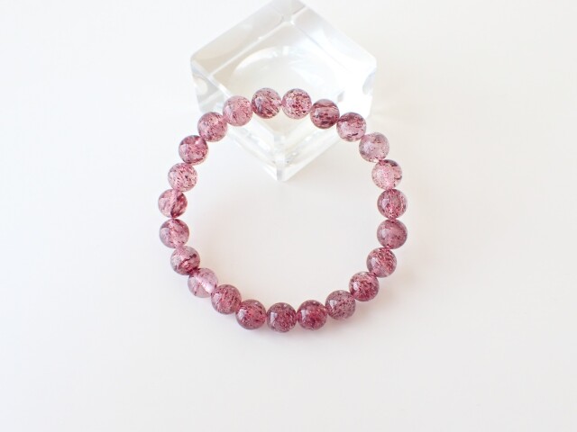 ピンクエピドートインクォーツ