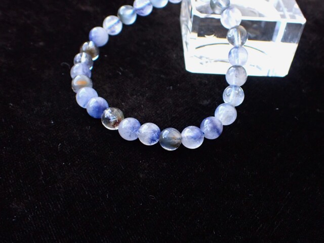 デュモルチェライトインクォーツ