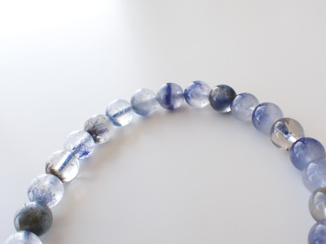 デュモルチェライトインクォーツ