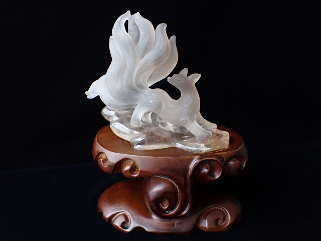 木製人物彫刻 尾付き AB3387 【限定価格】 九尾の狐／スモーキー