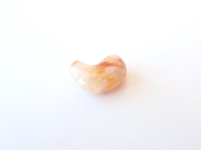 花仙山めのう勾玉