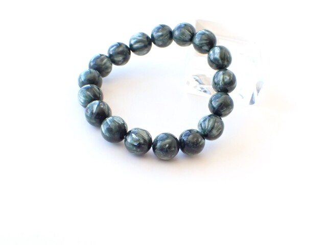 セラフィナイト