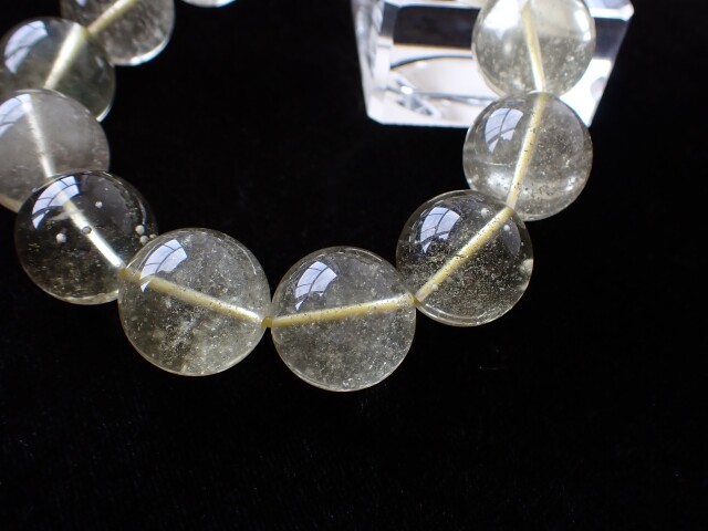 リビアングラス