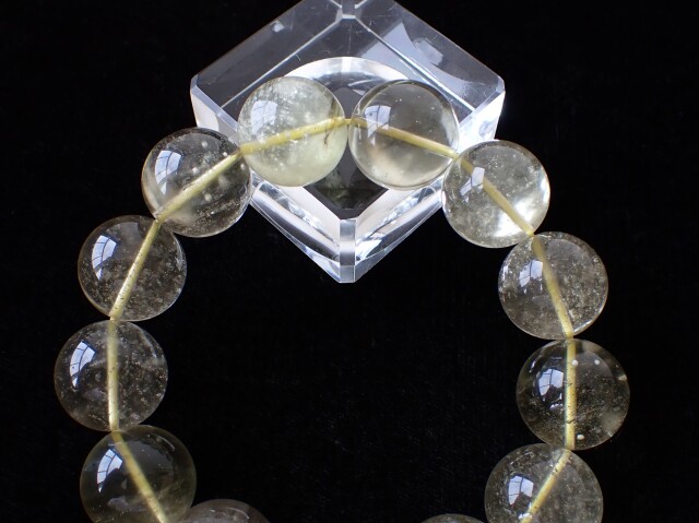 リビアングラス