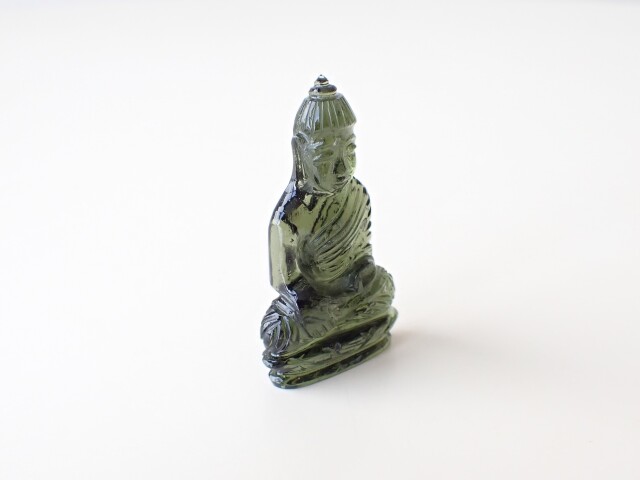 モルダバイト仏陀