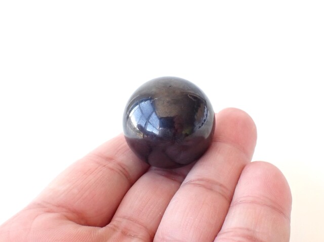 シュンガイト丸玉