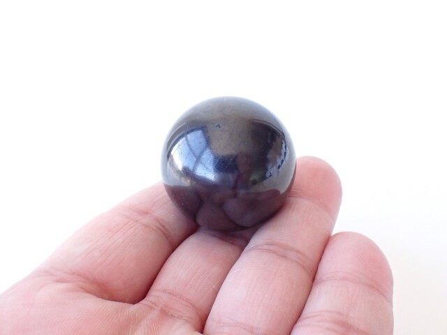 シュンガイト丸玉