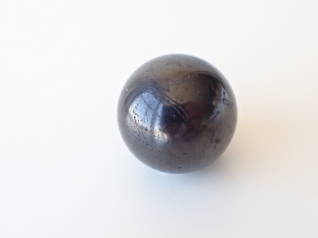 シュンガイト丸玉