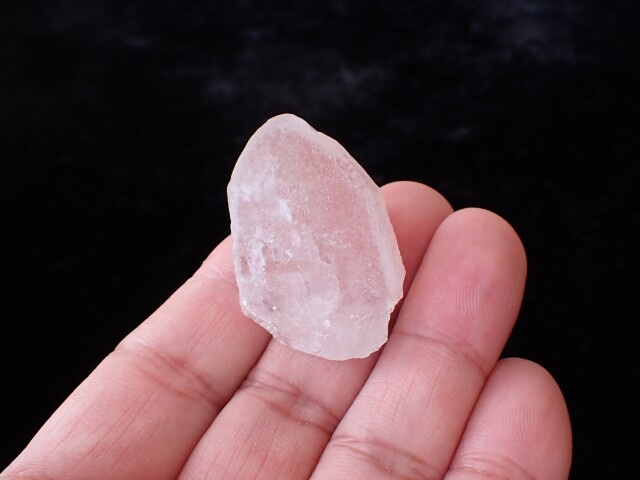 CCD611 ストロベリーファントム レムリアンシードクリスタル 23．8g