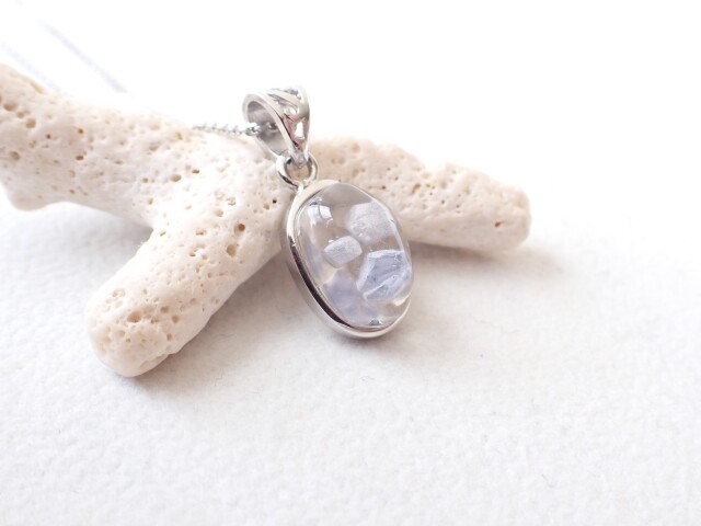 FA0468 フローライトインクォーツ ペンダントトップ ◇ネコポス対応可◇