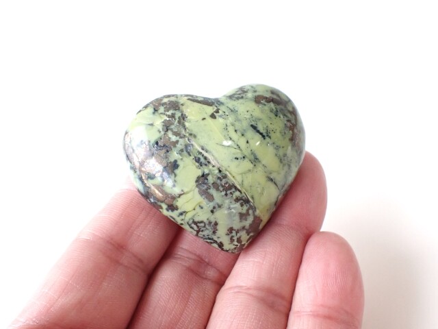 パイライトイングリーンオパール