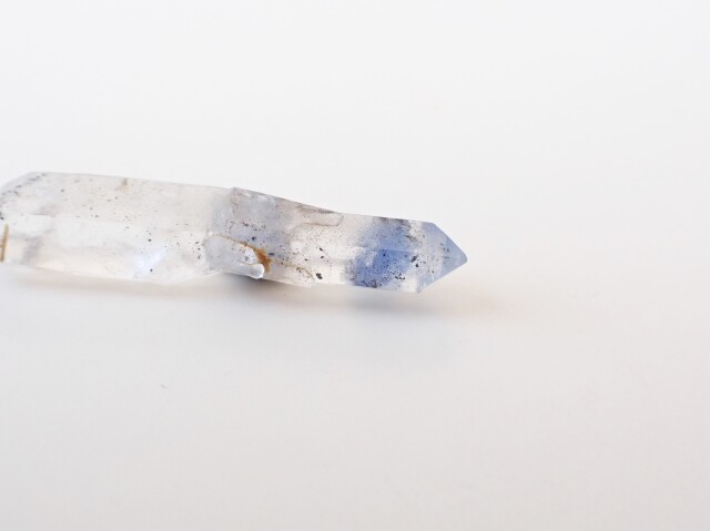 デュモルチェライトインクォーツ