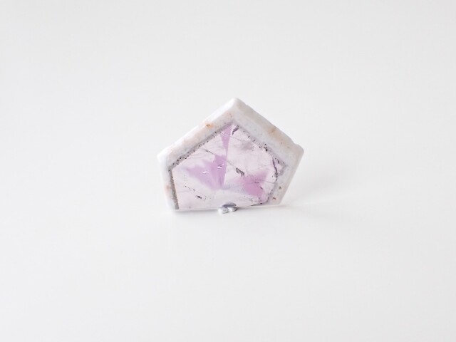 トラピッチェアメジスト