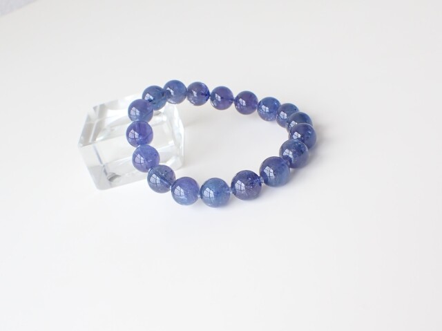 タンザナイトブレスレット