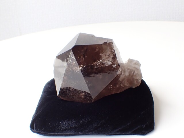 週末値下げ ロシア ウラル産 スモーキークォーツ 週末値下げ ロシア