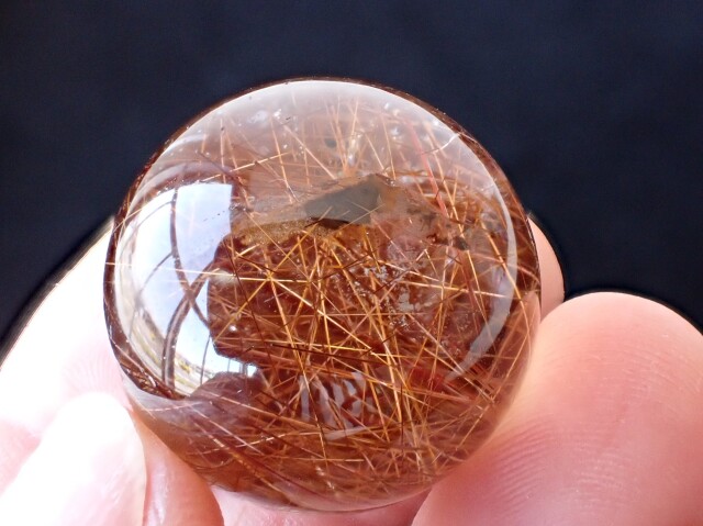 マニハール産ルチルクォーツ丸玉