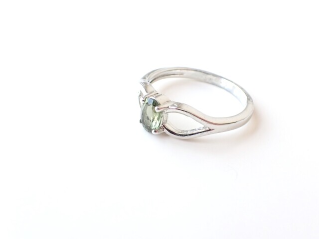 モルダバイトリング