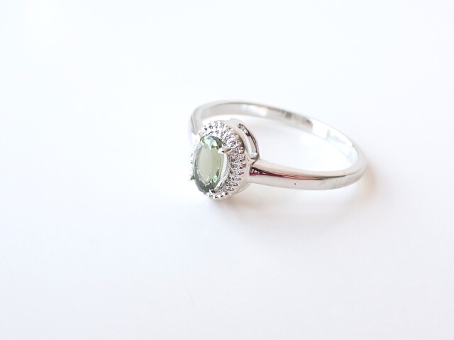 モルダバイトリング