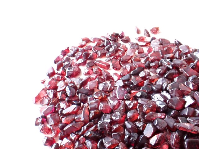 ガーネットさざれ