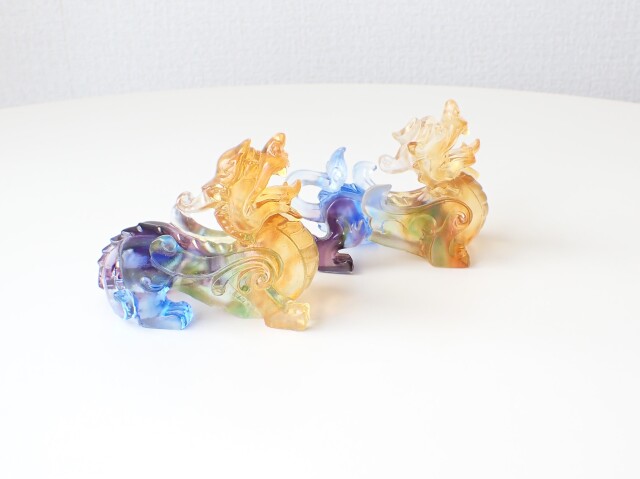 瑠璃ガラスヒキュウ