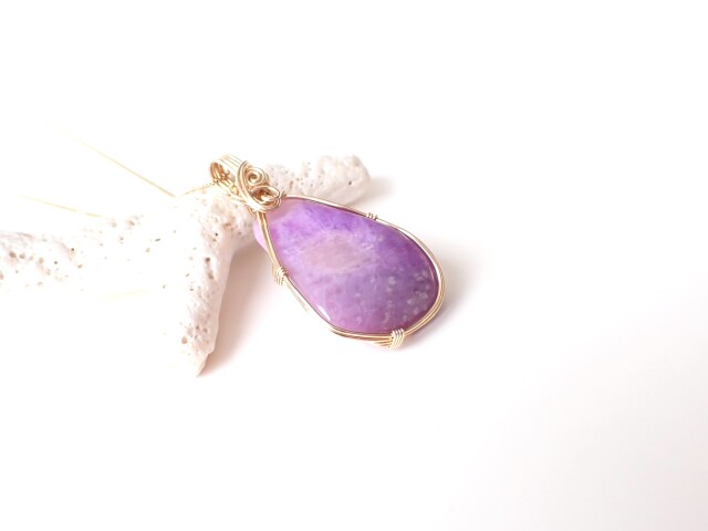 ピンクスギライトペンダントトップ