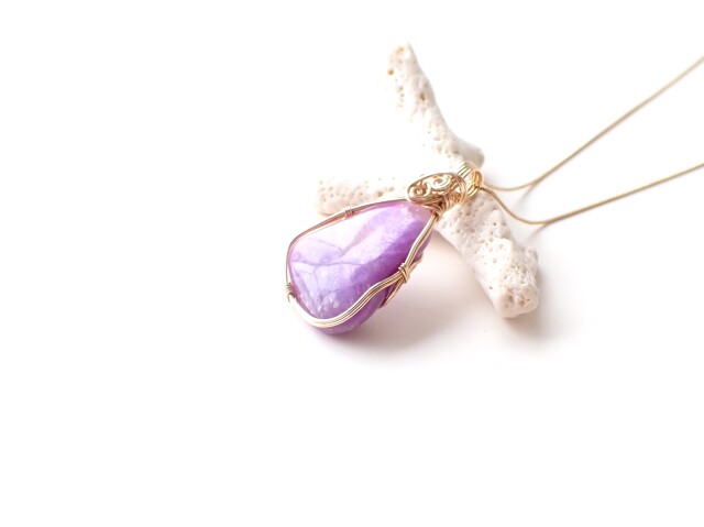 ピンクスギライトペンダントトップ