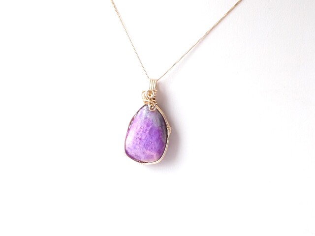 ピンクスギライトペンダントトップ