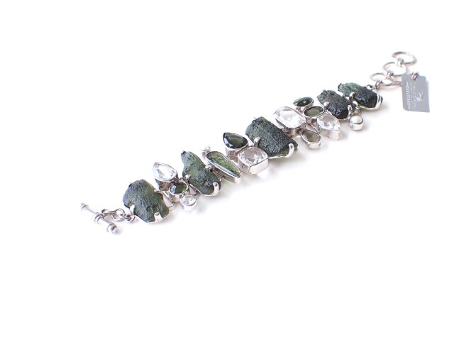 スターボーンジュエリー　モルダバイト