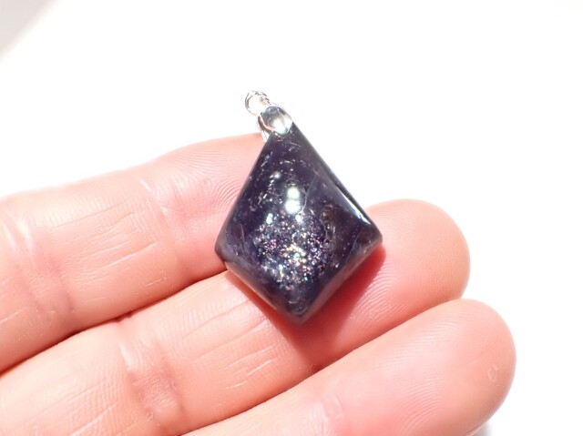 アイオライトサンストーン