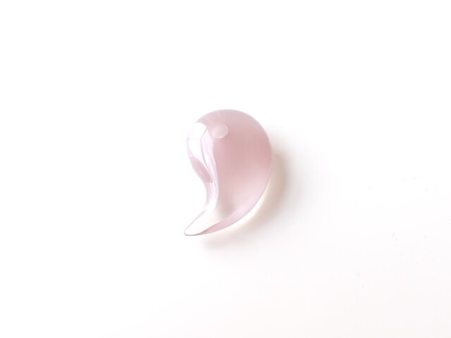 リチウムインクォーツ勾玉