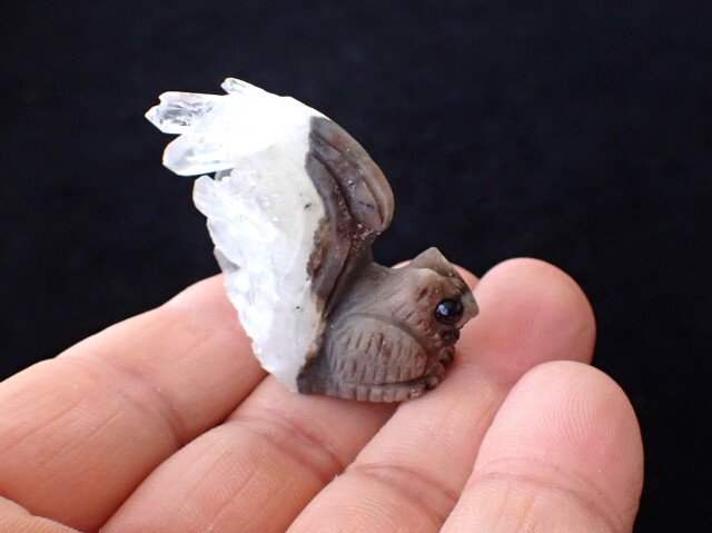 リス水晶クラスター